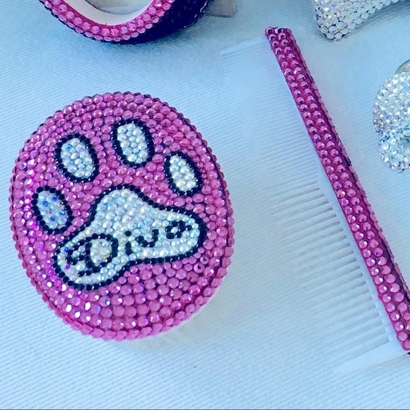 Julia Taylor Pink Swarovski Dog Brush & Comb Set - Picture 1 of 2
